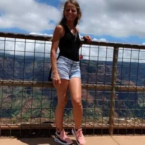 Meet your Posher, Joy